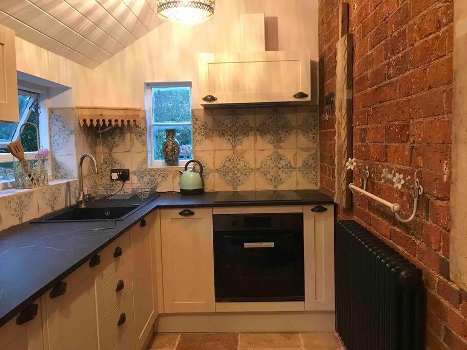 Priory Meadow Cottage Long Bennington Exterior foto